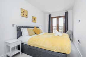 Deluxe 2 Bedroom St Albans Apartment - Free WiFi